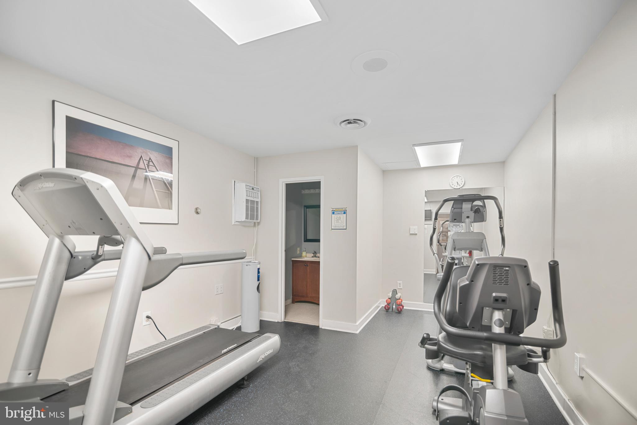 5300 Holmes Run Pkwy #403