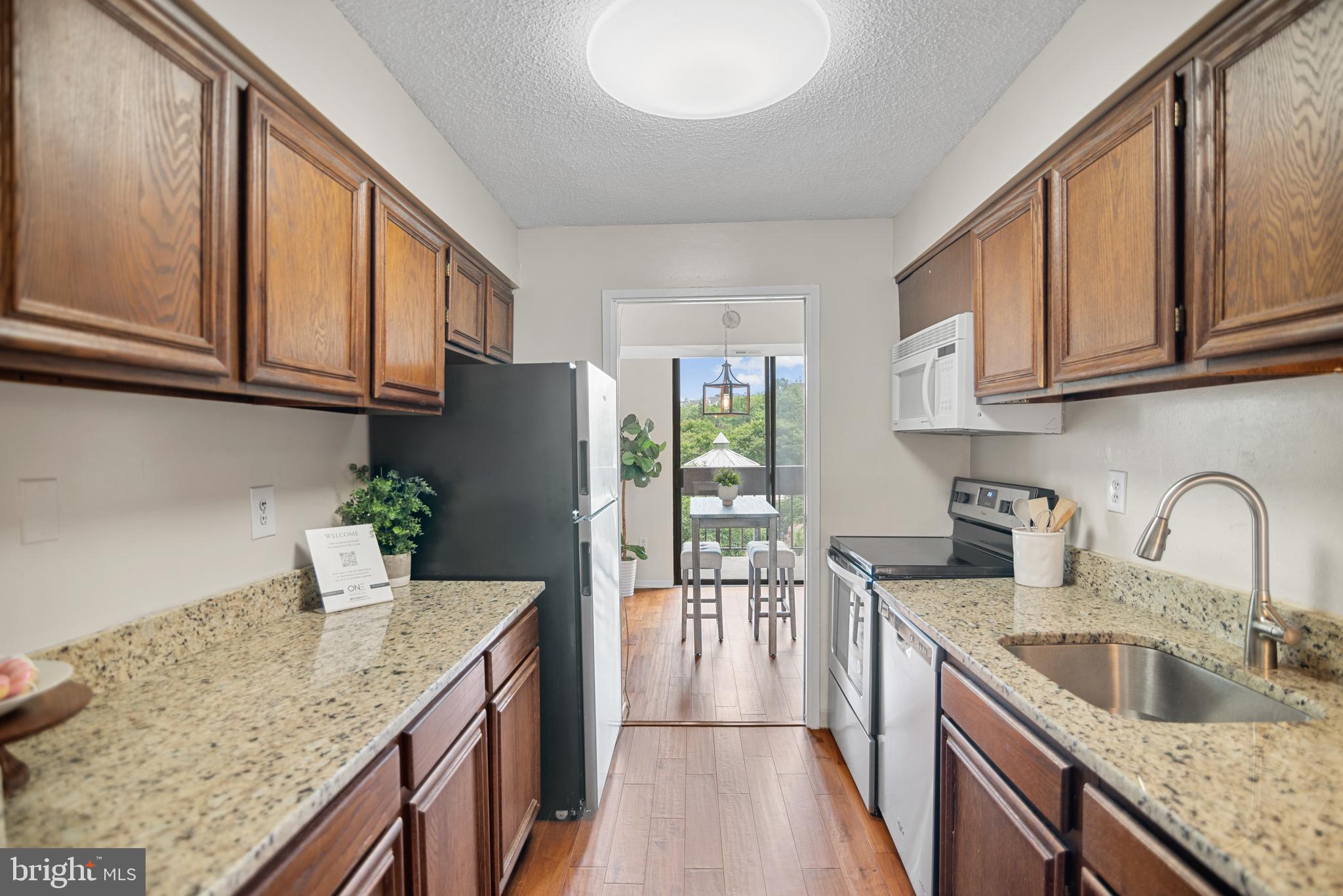 5300 Holmes Run Pkwy #403