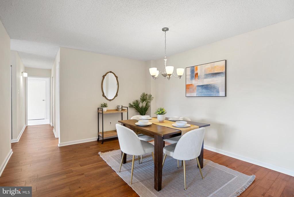 5300 Holmes Run Pkwy #403