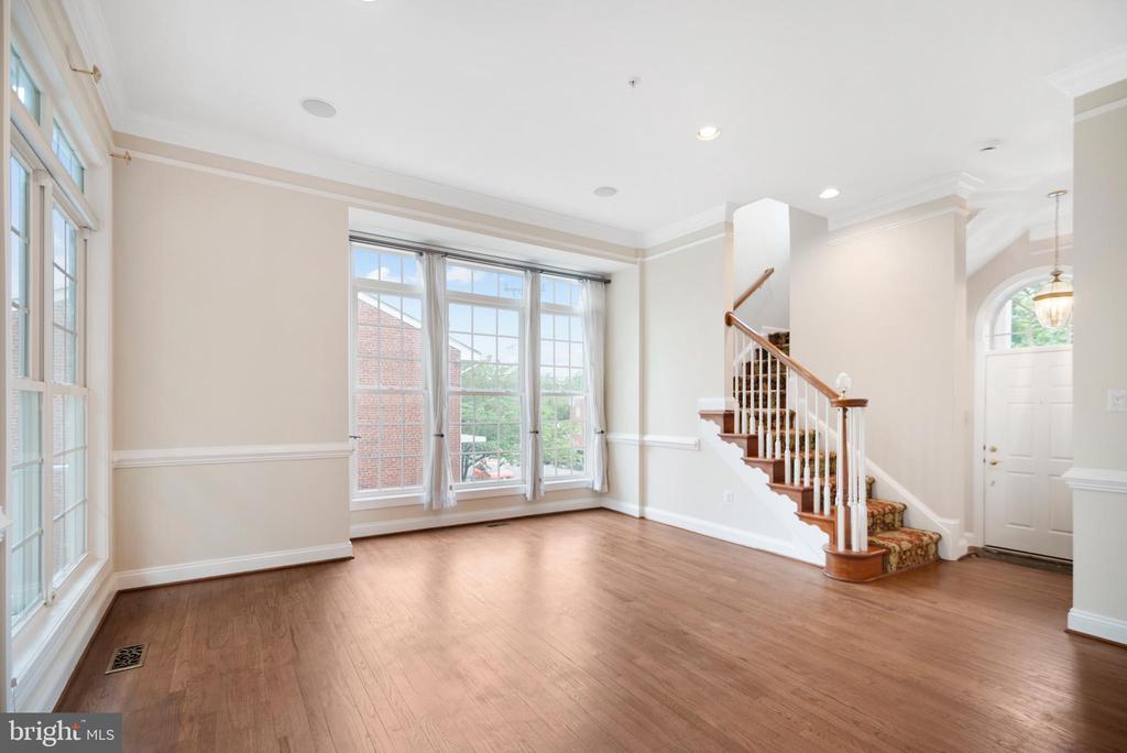 508 S FAYETTE ST S
