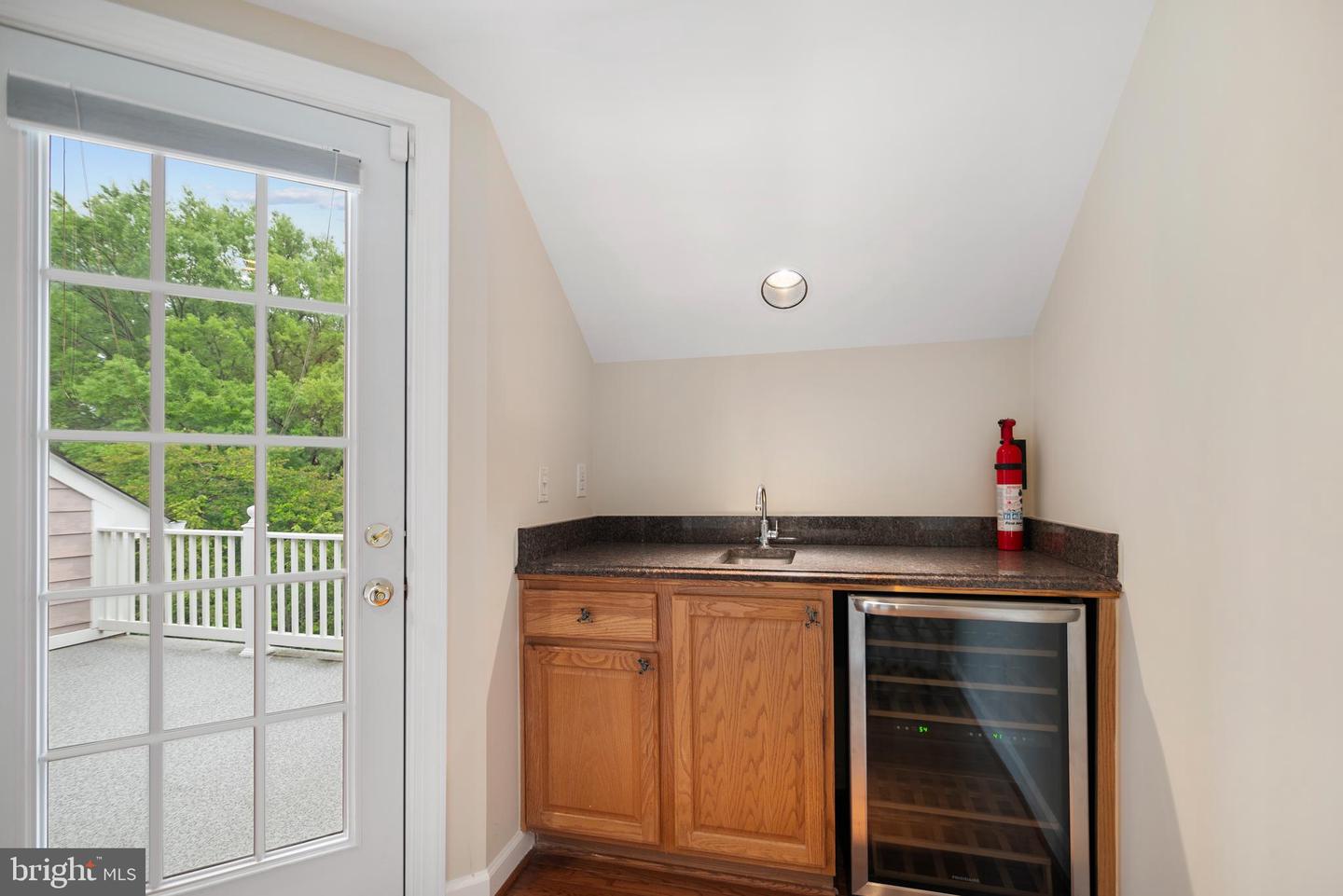 508 S FAYETTE ST S