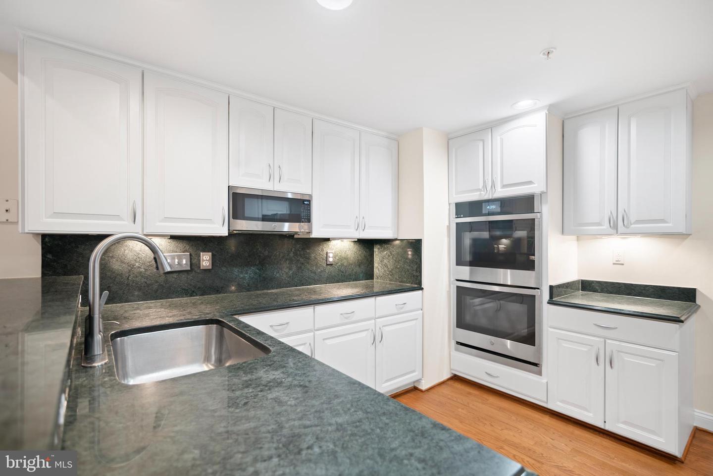 508 S FAYETTE ST S