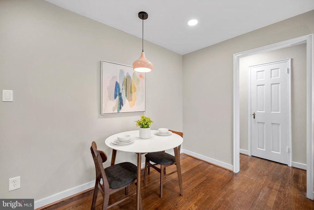 117 E Glebe Rd #C