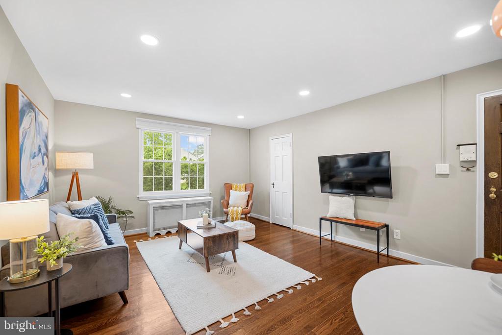 117 E Glebe Rd #C