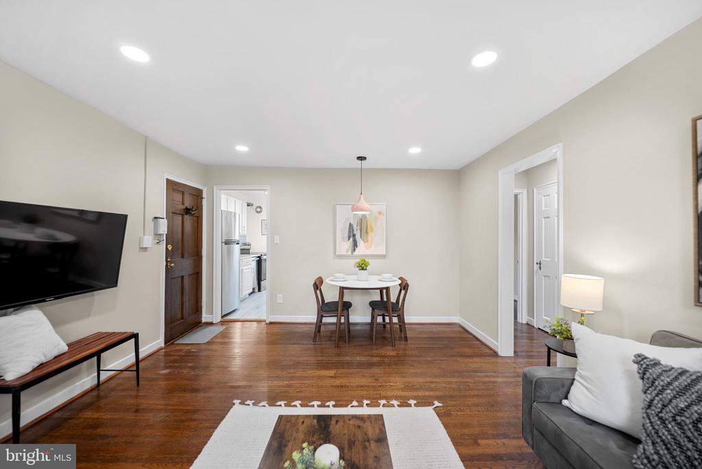 117 E Glebe Rd #C