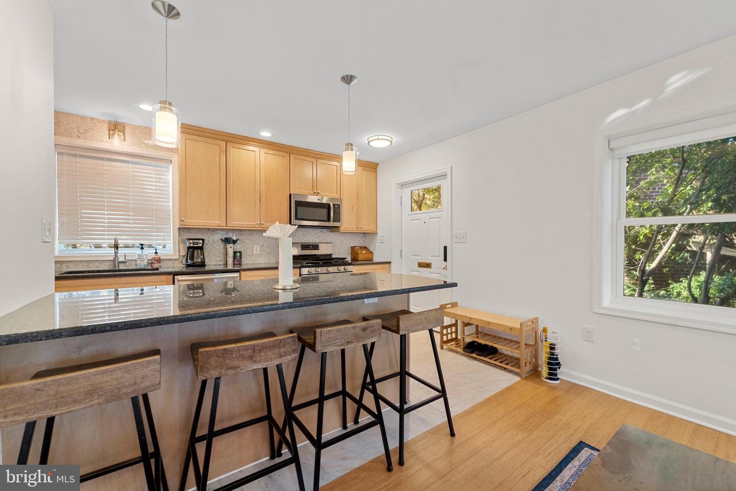 33 ANCELL ST