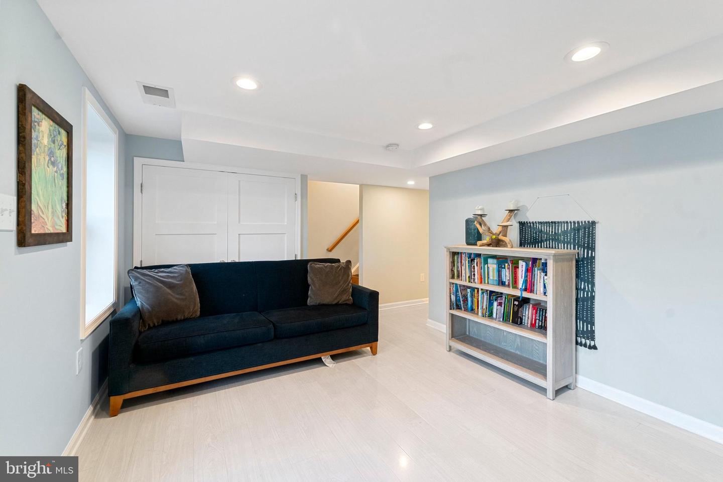 33 ANCELL ST