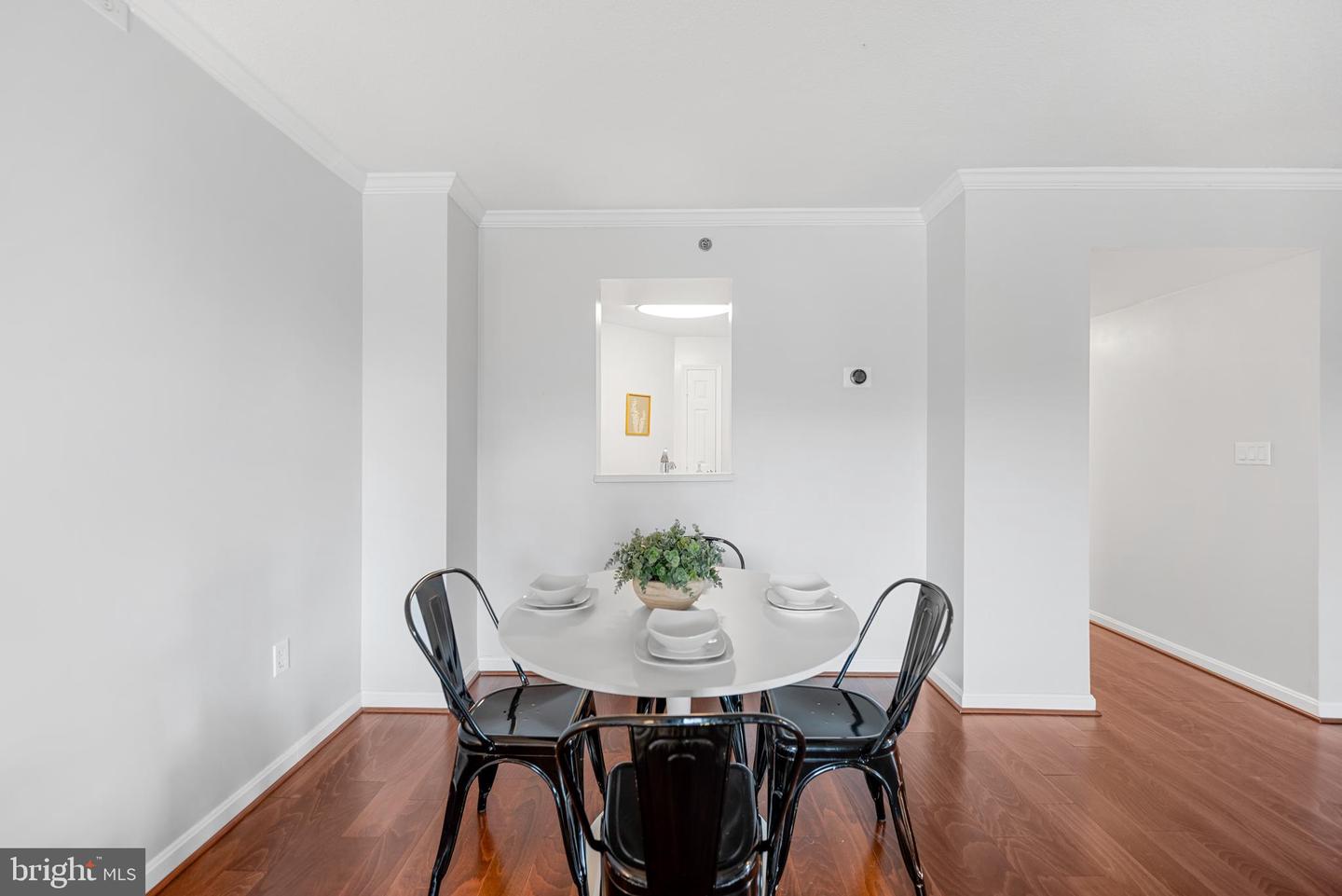 545 E Braddock Rd E #302