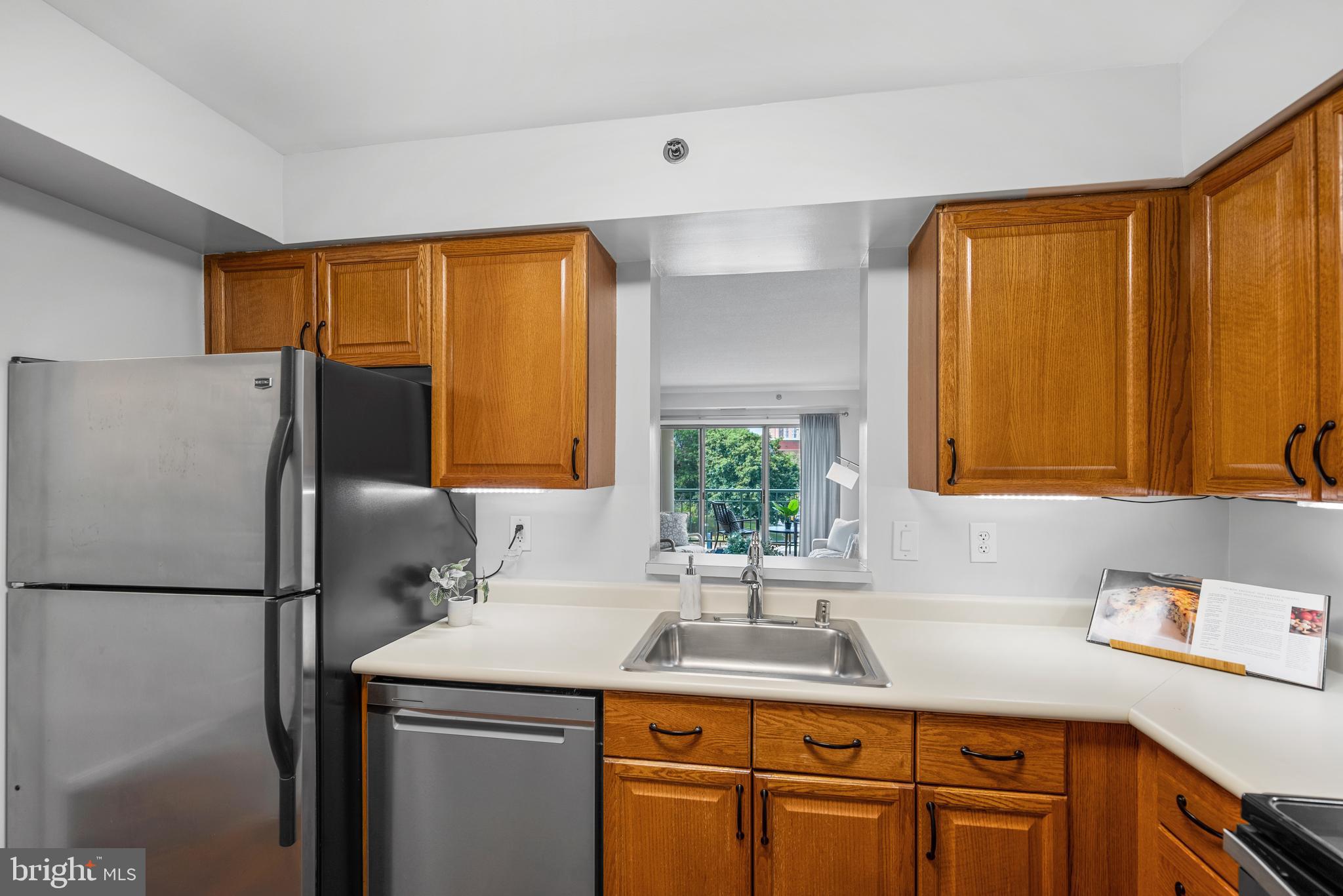 545 E Braddock Rd E #302