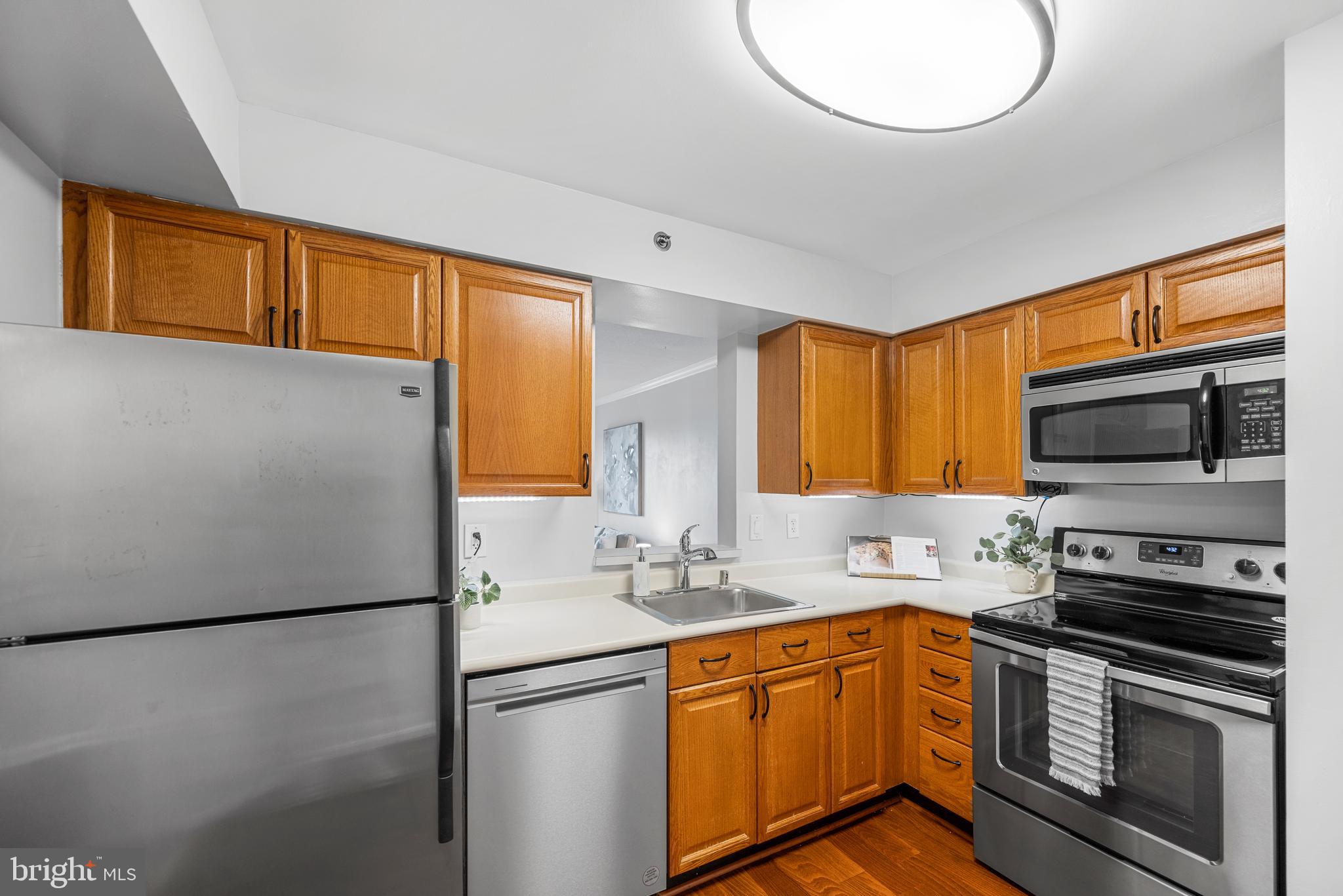 545 E Braddock Rd E #302