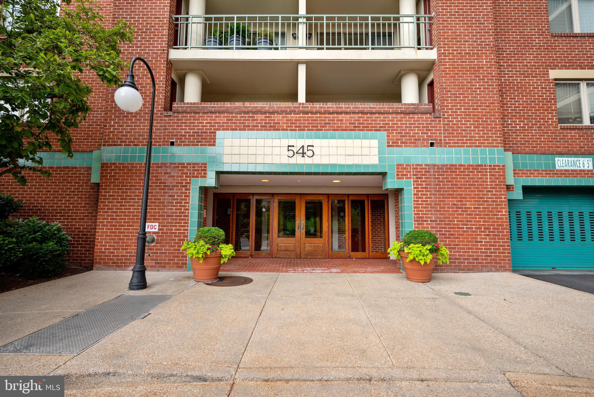 545 E Braddock Rd E #302