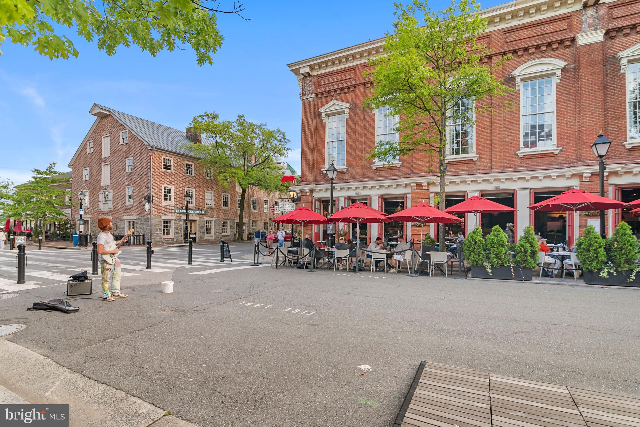 545 E Braddock Rd E #302