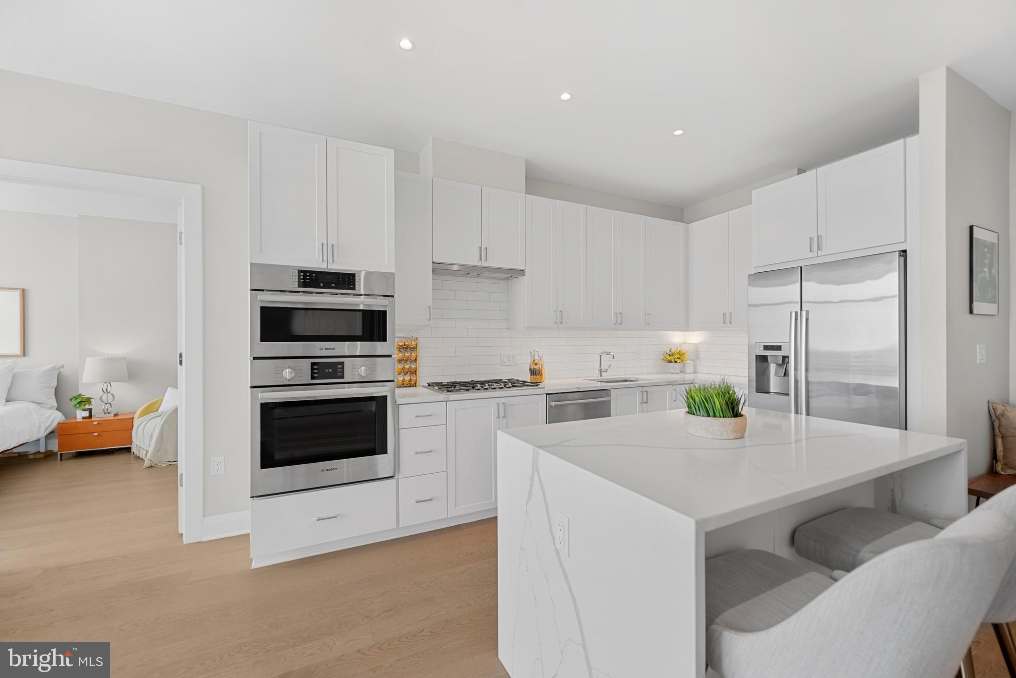 925 N Fairfax Street #1203