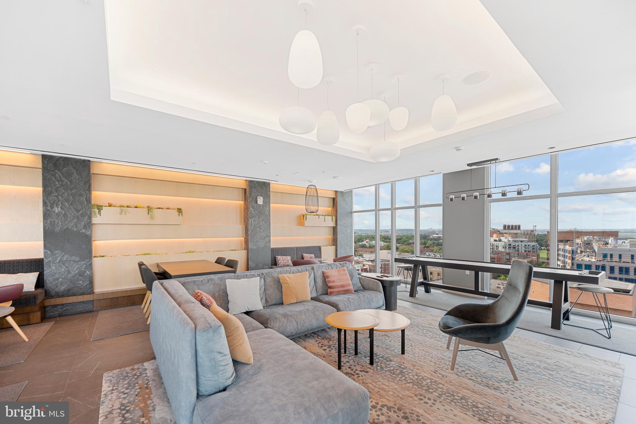 925 N Fairfax Street #1203
