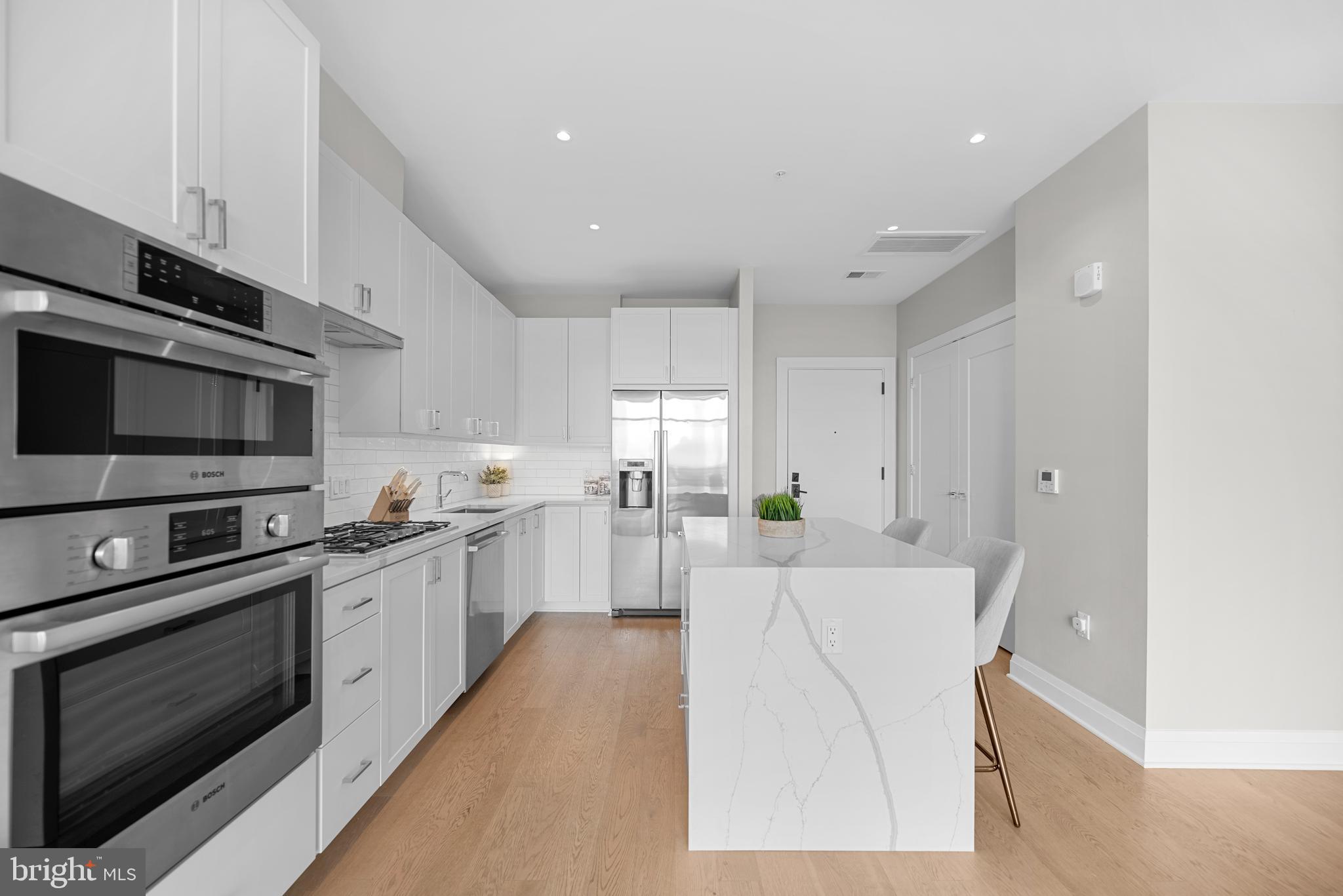 925 N Fairfax Street #1203