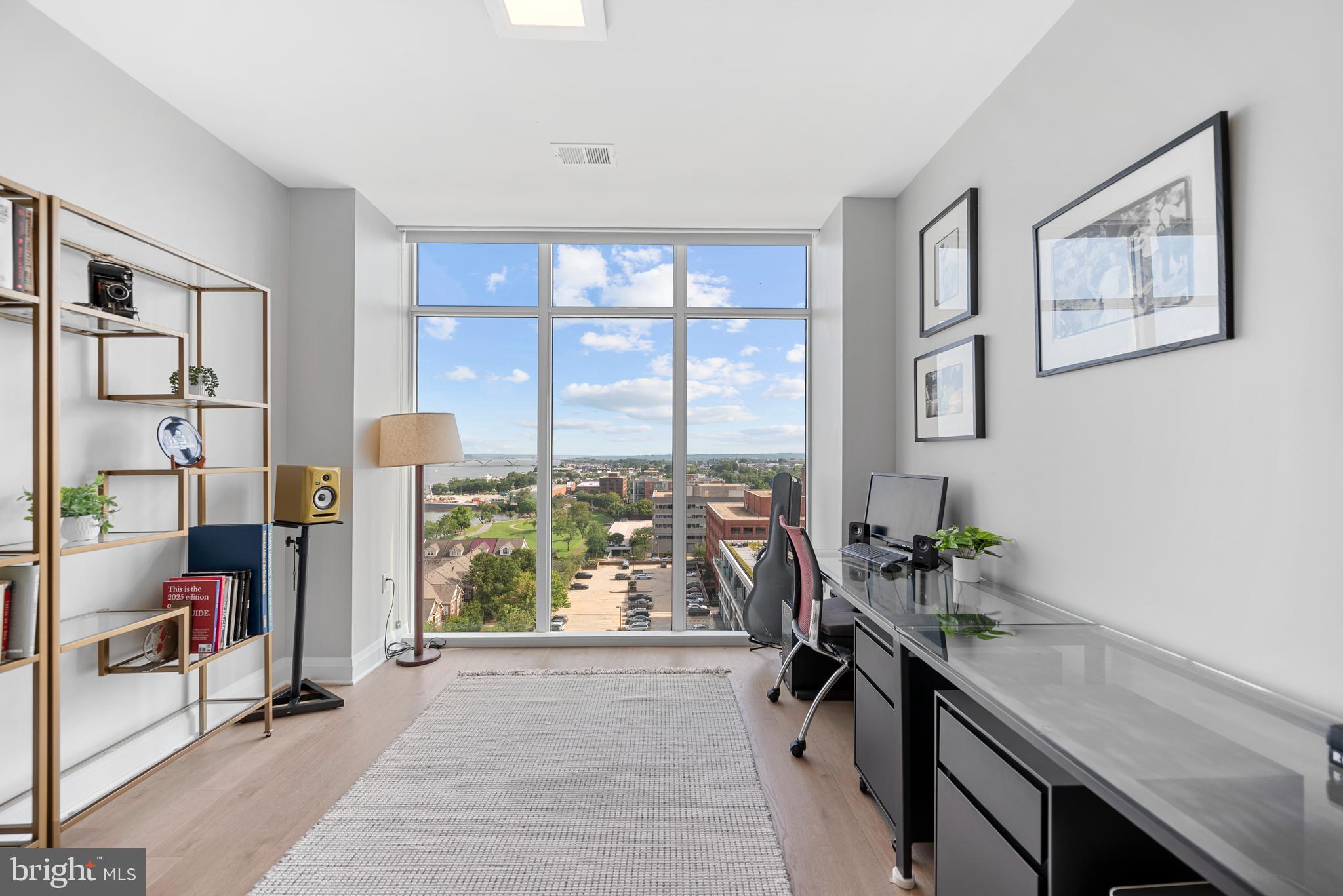 925 N Fairfax Street #1203