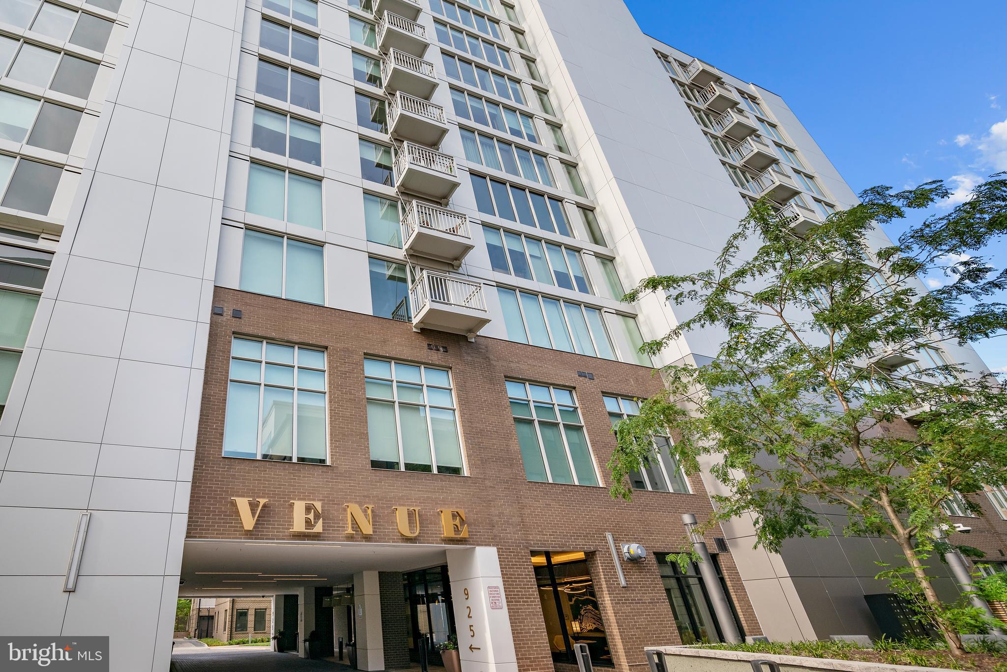 925 N Fairfax Street #1203