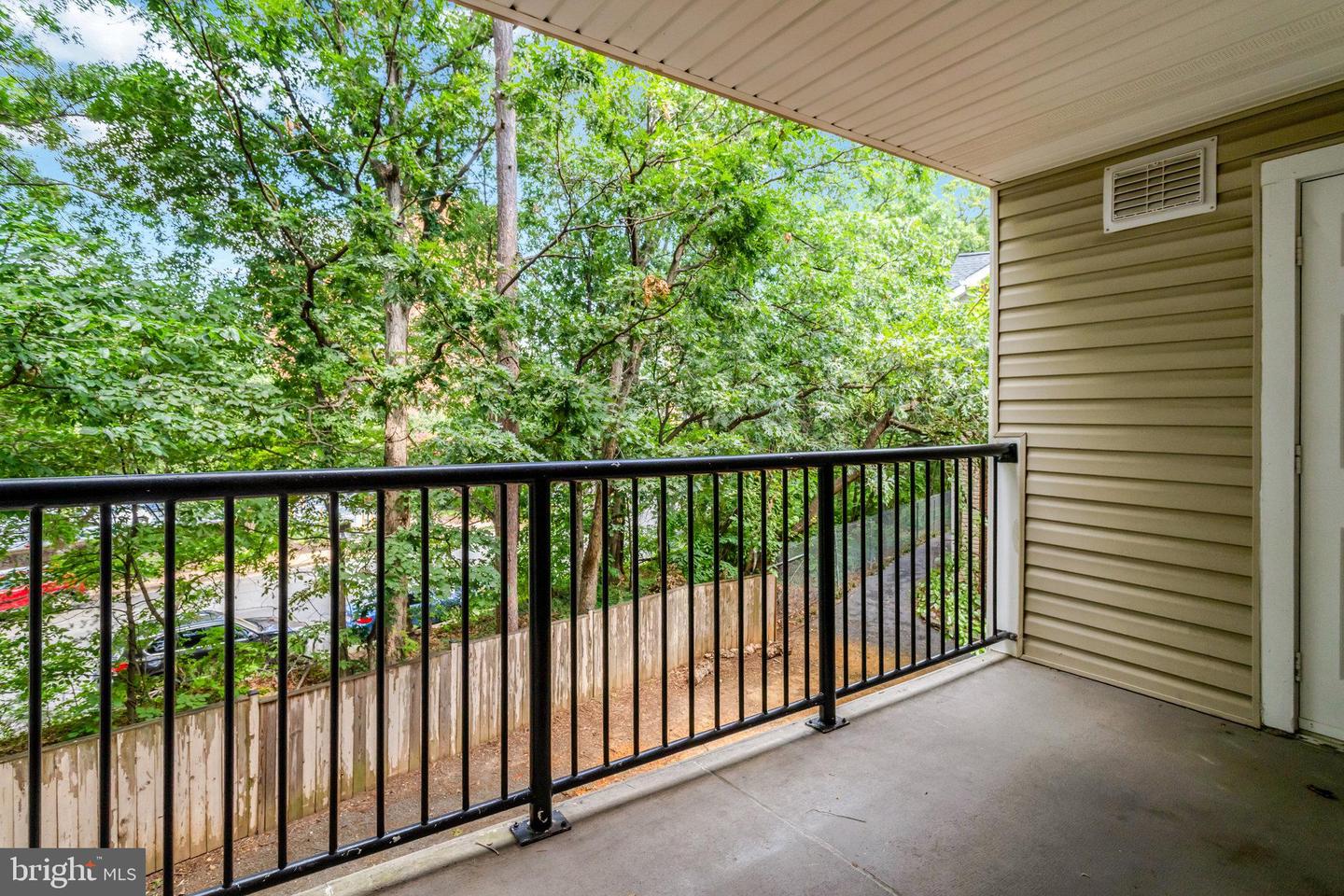 3307 WYNDHAM CIR #2157