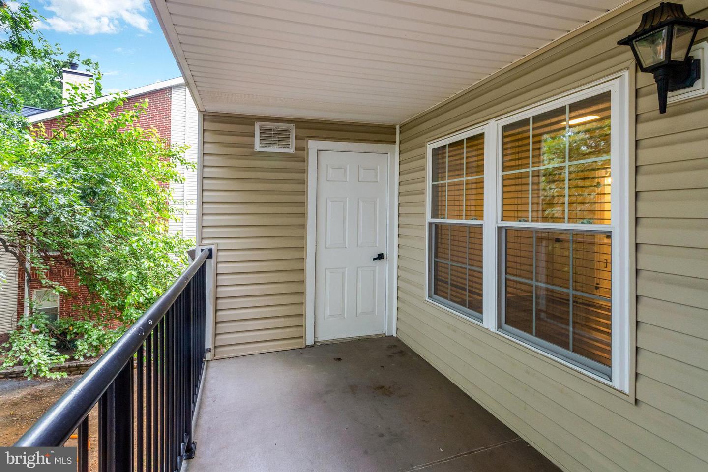 3307 WYNDHAM CIR #2157