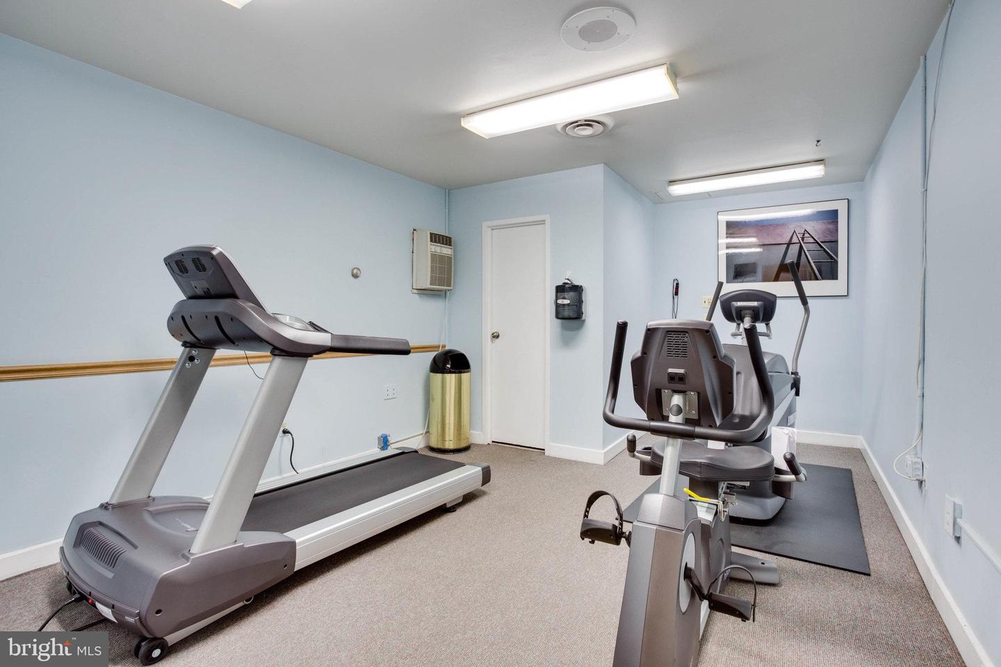 5300 HOLMES RUN PKWY #417