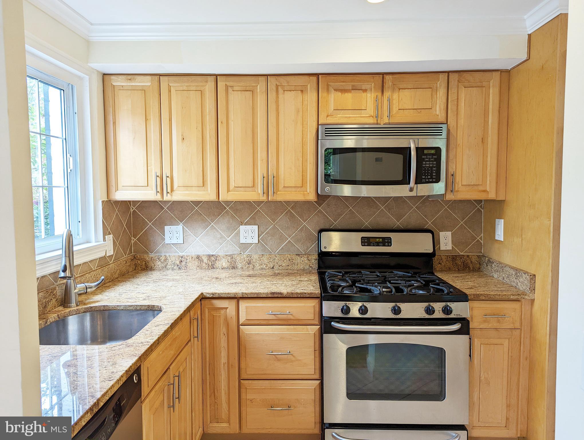 1602 RIPON PLACE