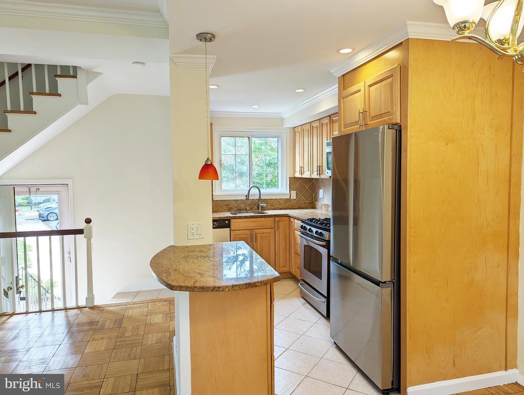 1602 RIPON PLACE