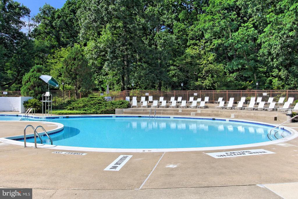 1602 RIPON PLACE