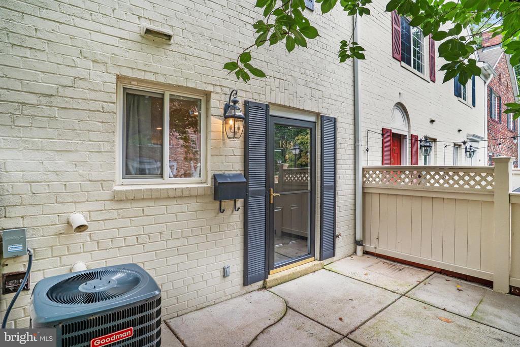 1309 N VAN DORN STREET