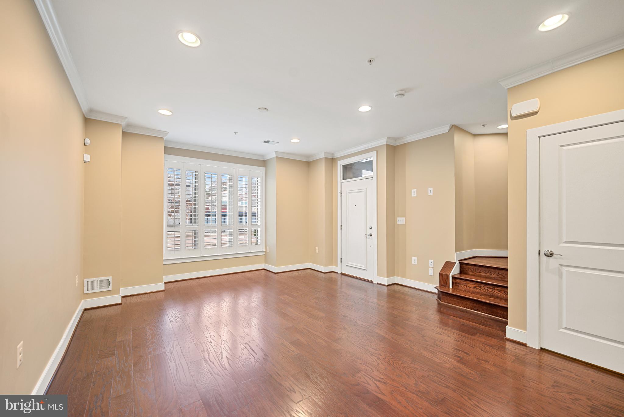 2111 RICHMOND HIGHWAY 101