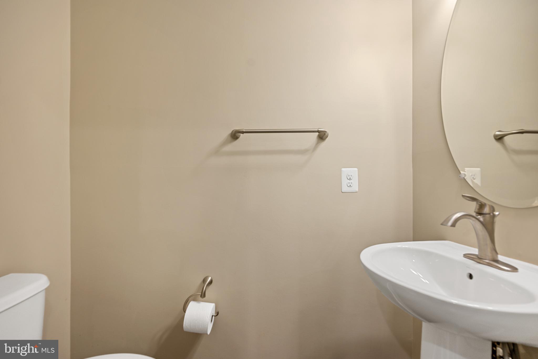 2111 RICHMOND HIGHWAY 101