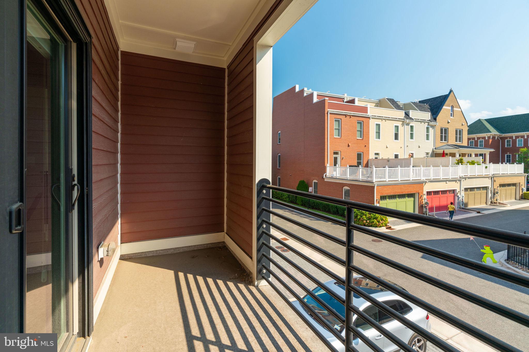 2111 RICHMOND HIGHWAY 101