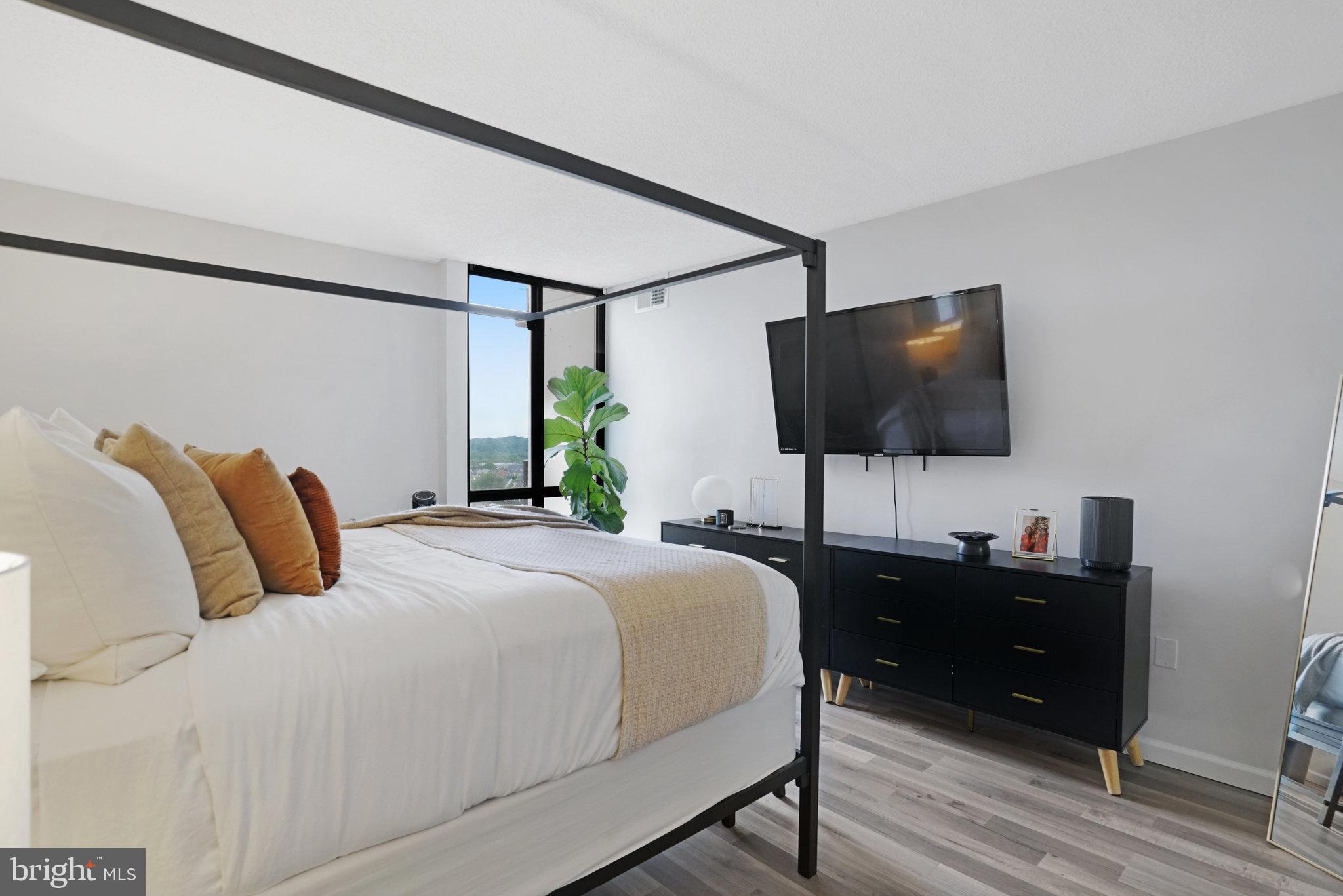 5300 HOLMES RUN PARKWAY 1413