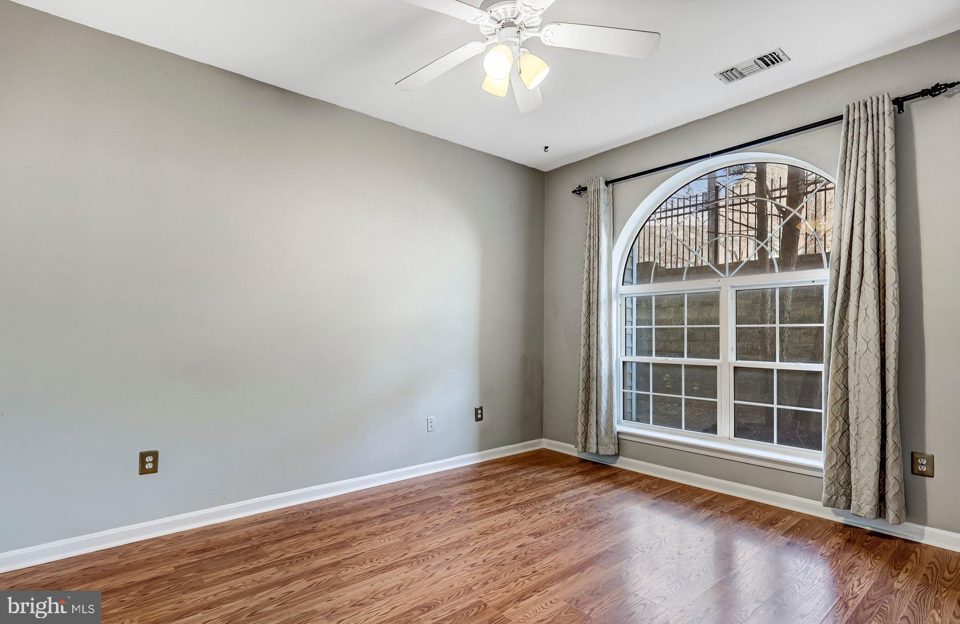 4560 STRUTFIELD LANE 1110