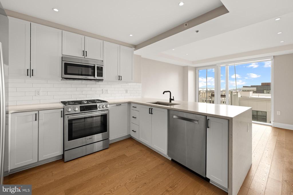 925 N FAIRFAX STREET 507