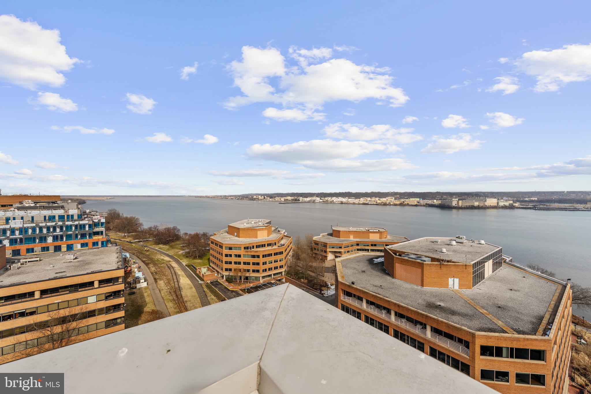 925 N FAIRFAX STREET 507