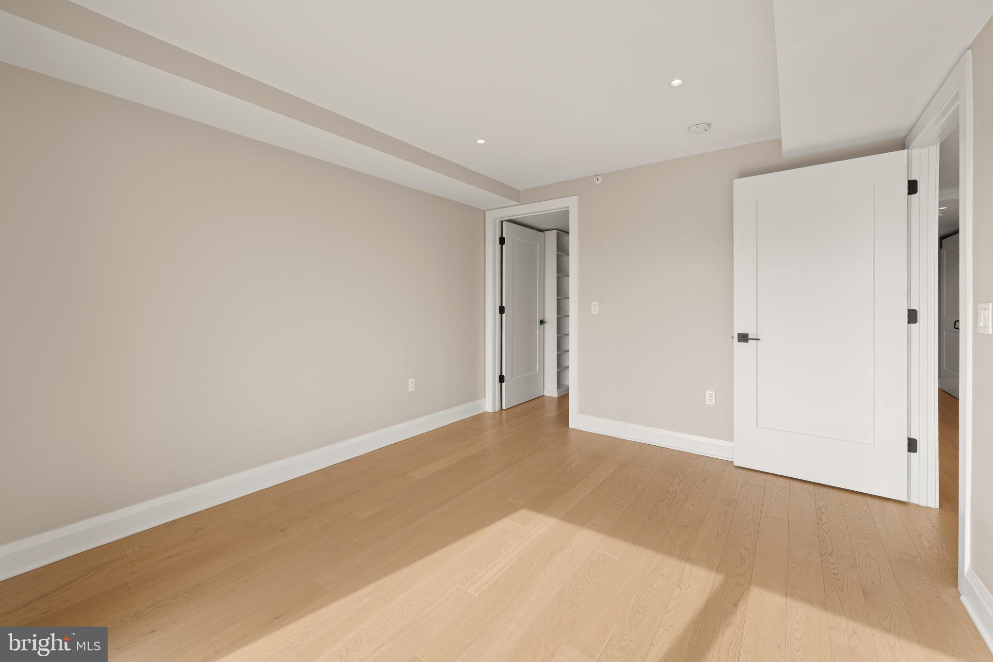 925 N FAIRFAX STREET 507