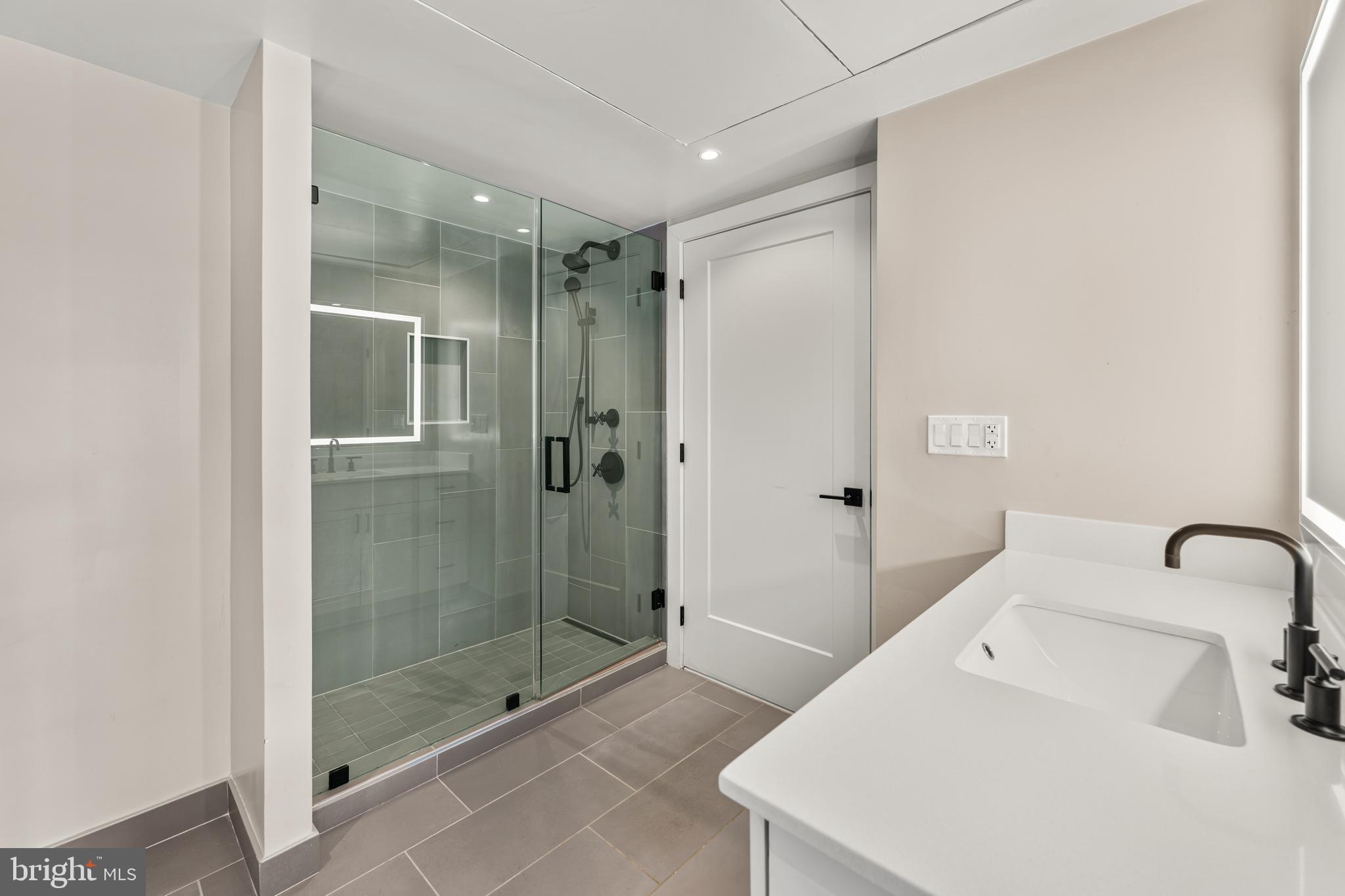 925 N FAIRFAX STREET 507