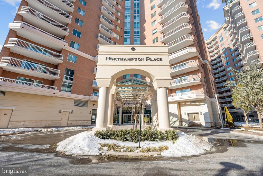 3101 N HAMPTON DRIVE 1319