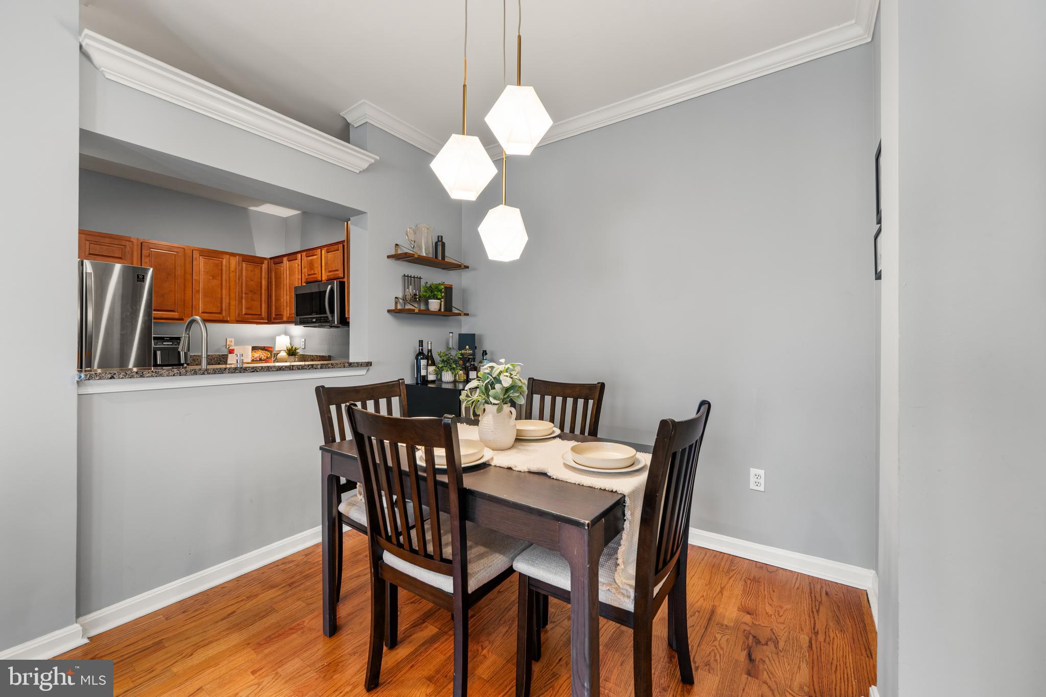 4551 STRUTFIELD LANE 4303