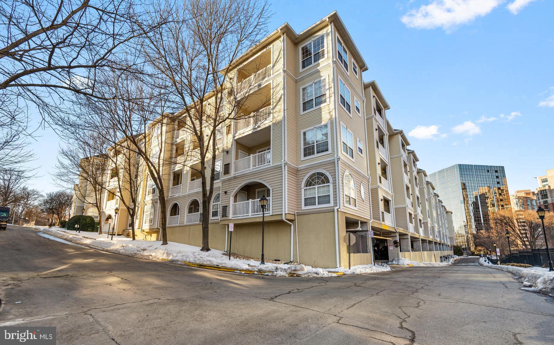 4551 STRUTFIELD LANE 4303