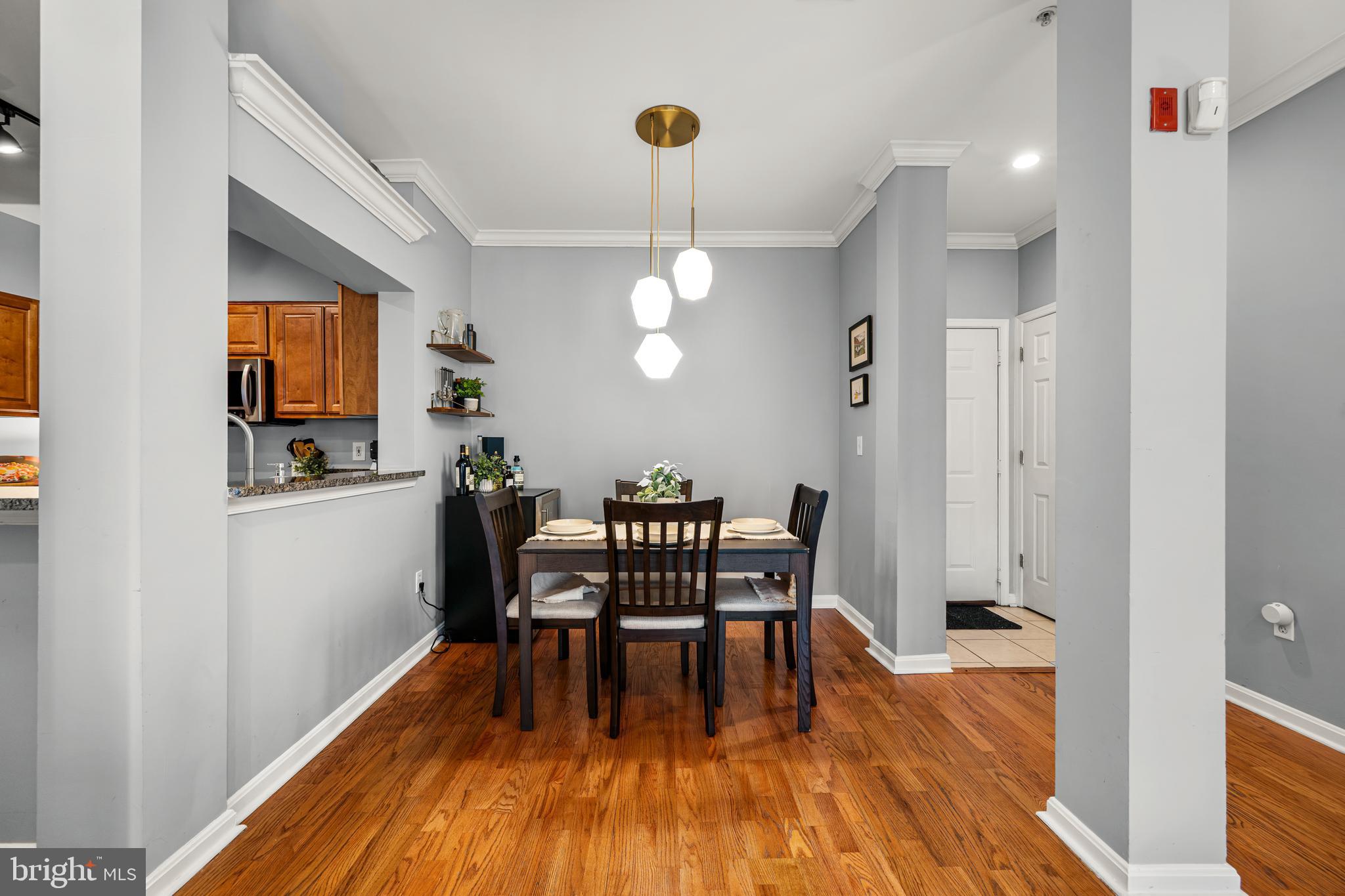 4551 STRUTFIELD LANE 4303