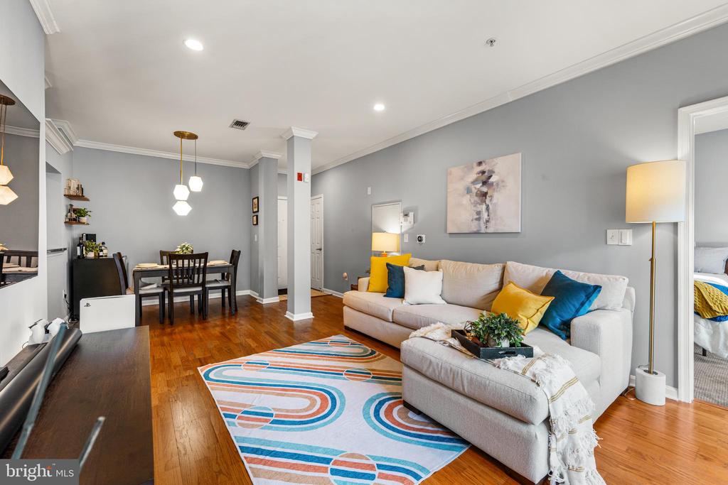 4551 STRUTFIELD LANE 4303