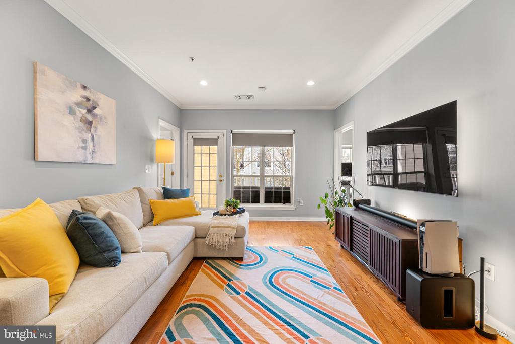 4551 STRUTFIELD LANE 4303
