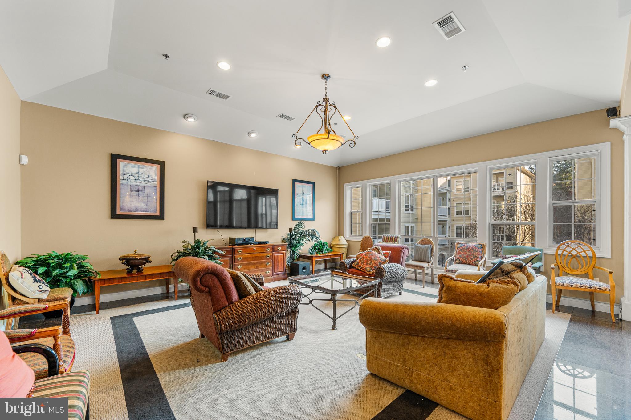 4551 STRUTFIELD LANE 4303