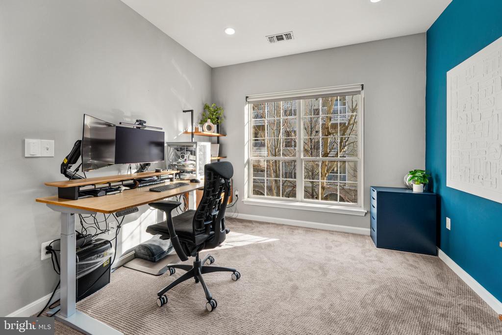 4551 STRUTFIELD LANE 4303