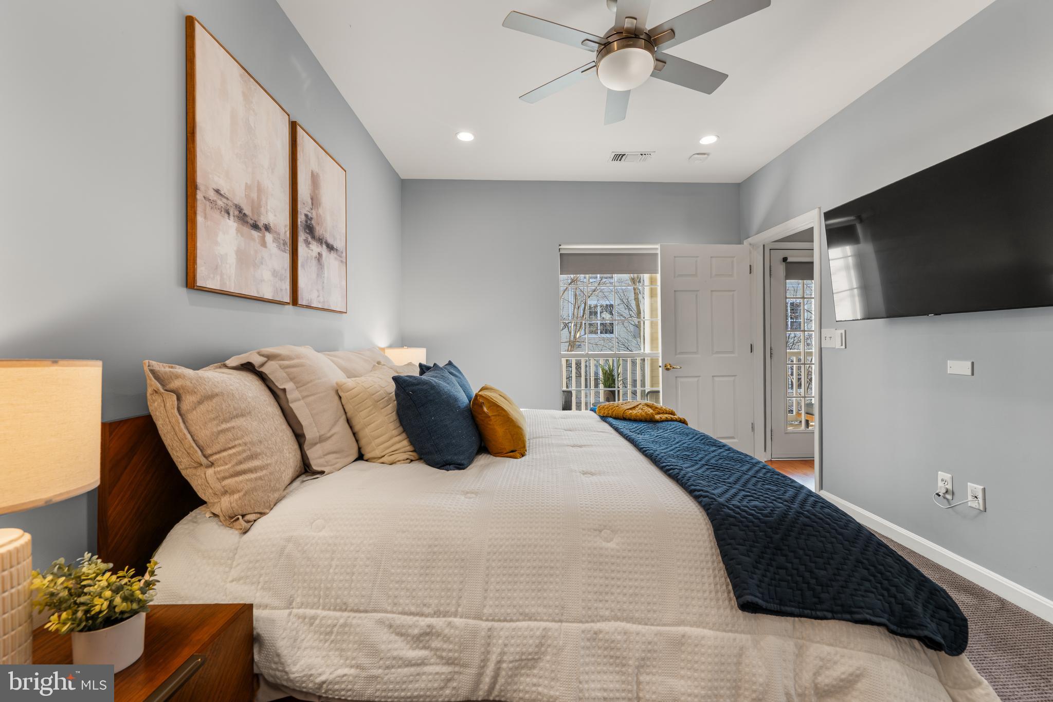 4551 STRUTFIELD LANE 4303