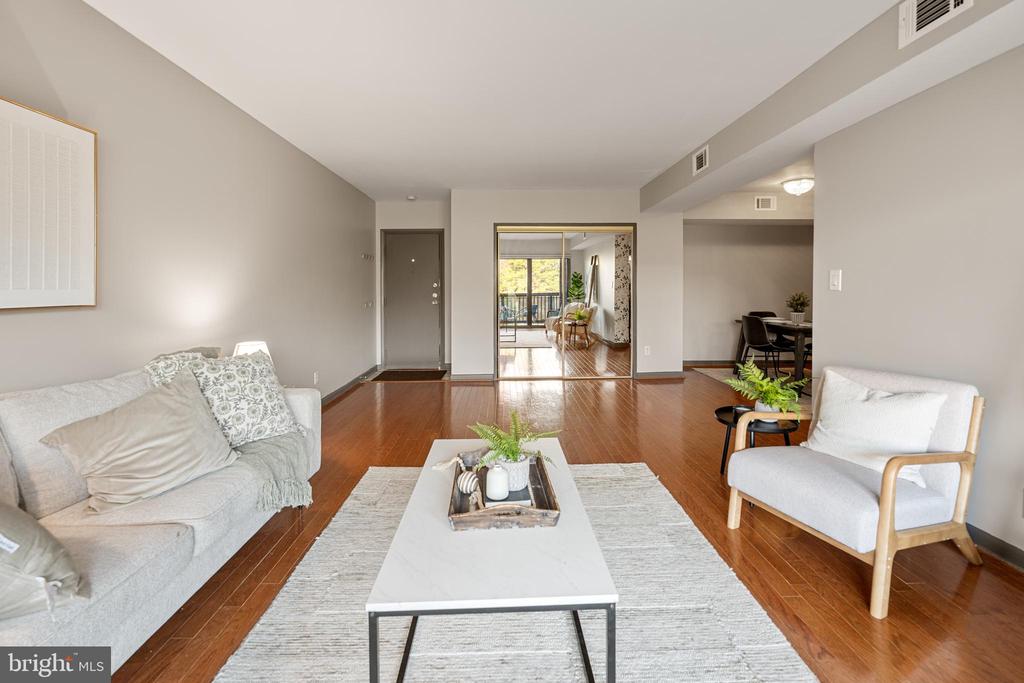 205 SKYHILL ROAD 4