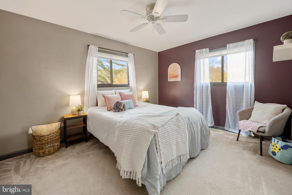 205 SKYHILL ROAD 4