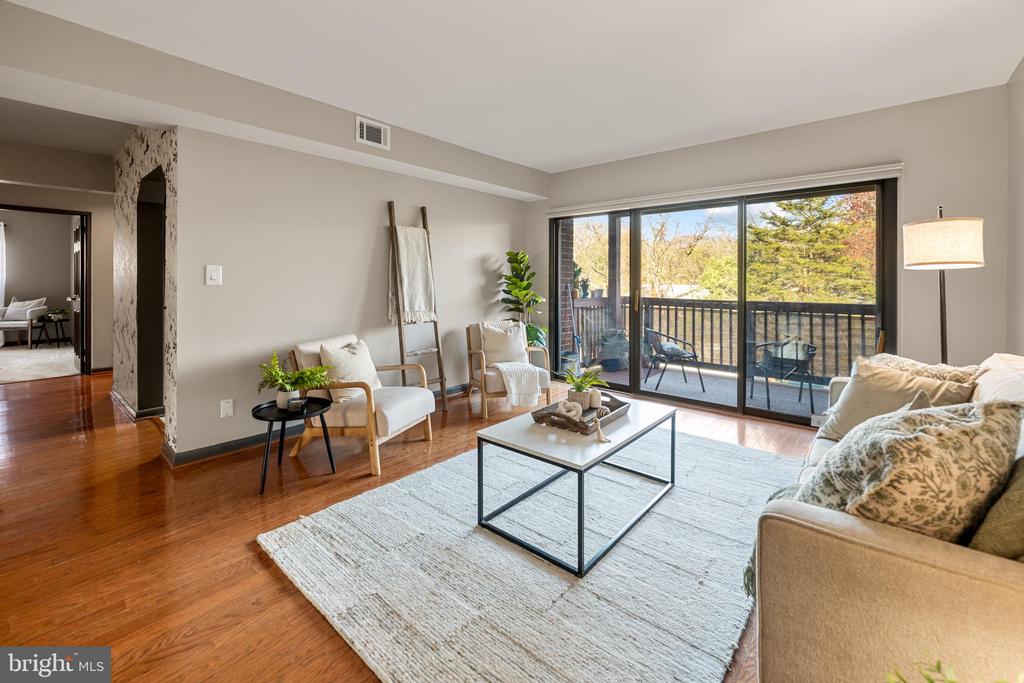 205 SKYHILL ROAD 4
