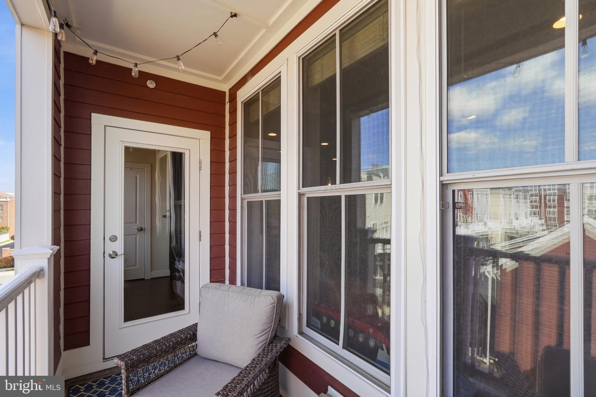 2206 POTOMAC AVENUE 102